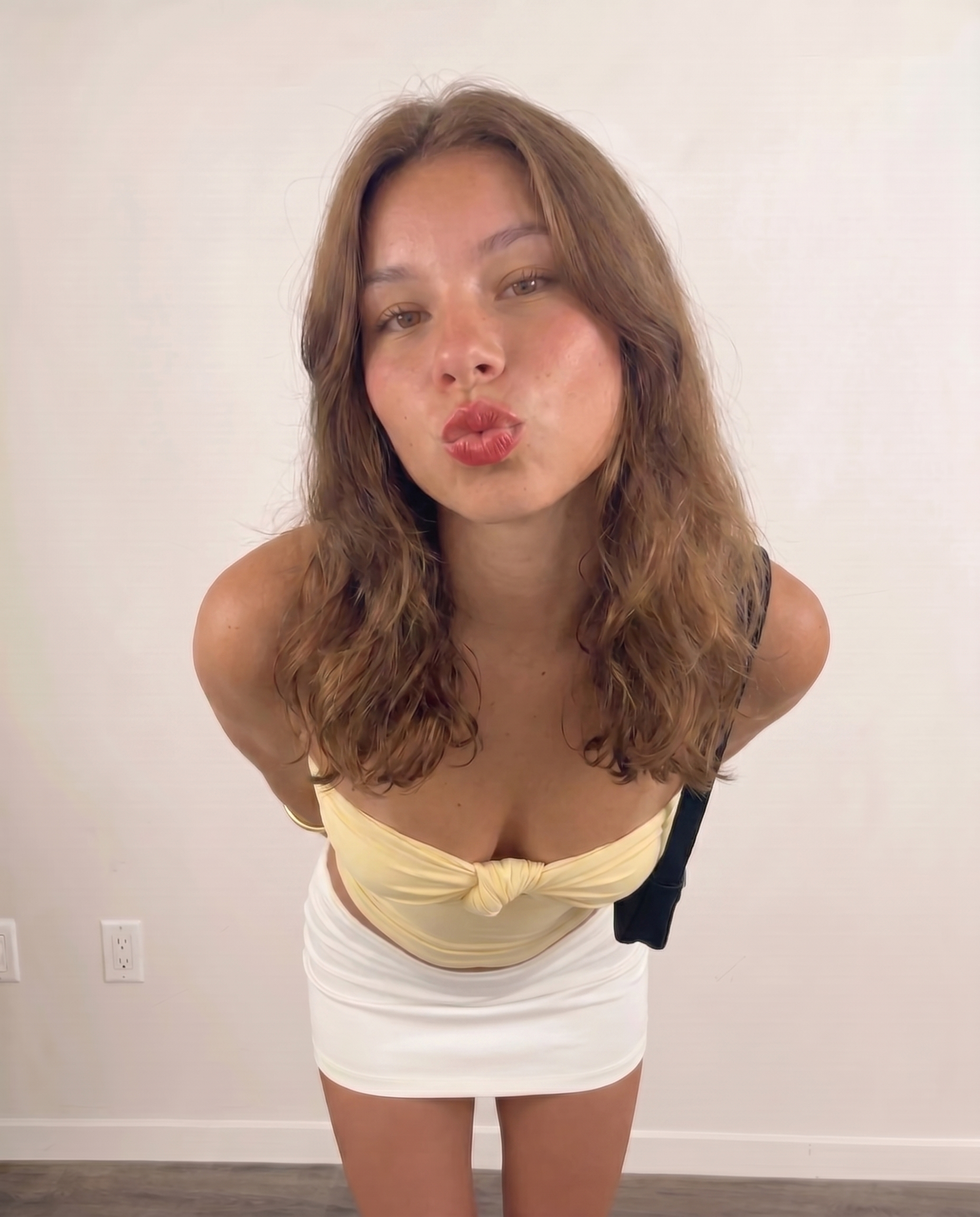 files/hf_20260506_073507_90bbaeef-75af-4076-bd4b-f9978792e0f8.png